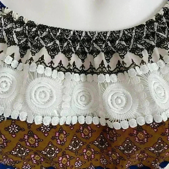 Off Shoulder Maxi Dress - Picture 3 of 8